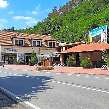 Bunkr Karlstejn - Modry Dum Hotel 4*