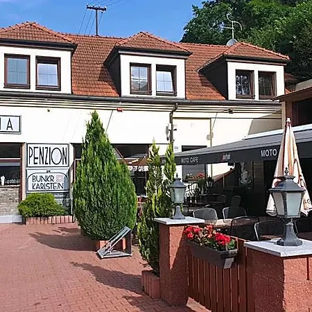 Bunkr Karlstejn - Modry Dum Hotel 4*
