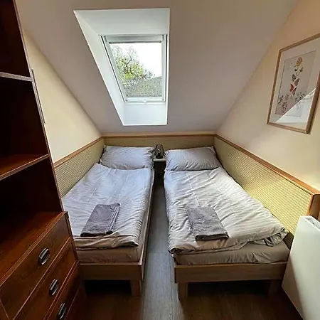 Bunkr Karlstejn - Modry Dum Hotel