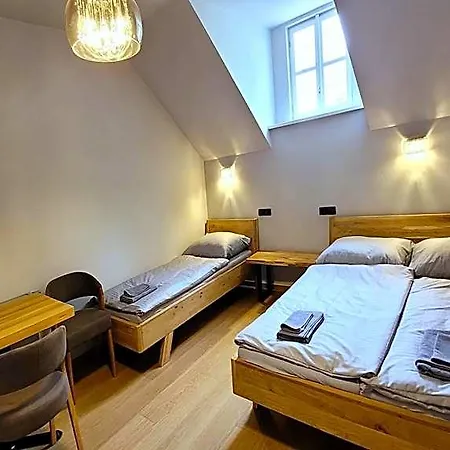 Bunkr Karlstejn - Modry Dum 4*